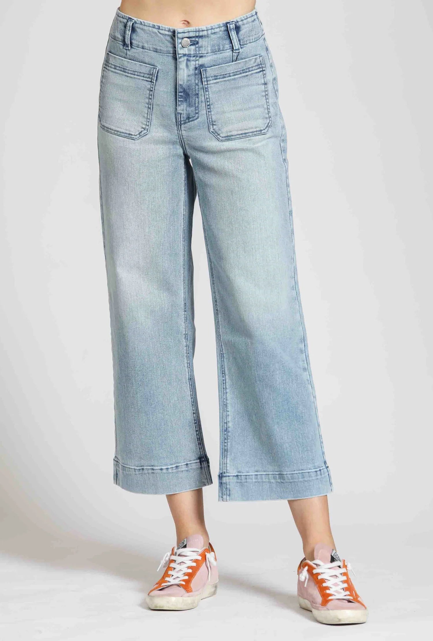 APNY Cropped Wide Leg Pant With Patch Pockets- Light Indigo