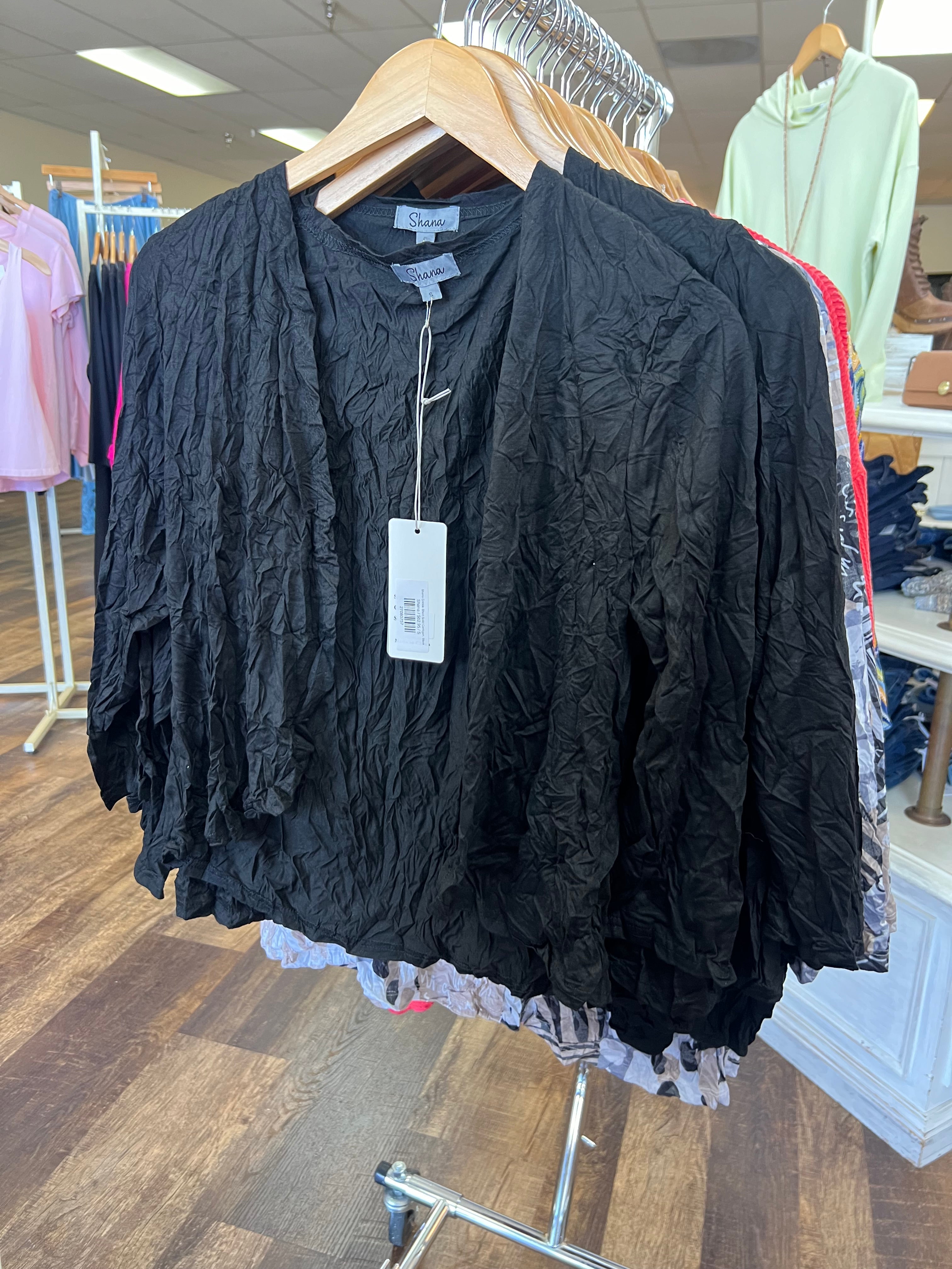 Shana Crinkle Short Solid Cardigan, Black