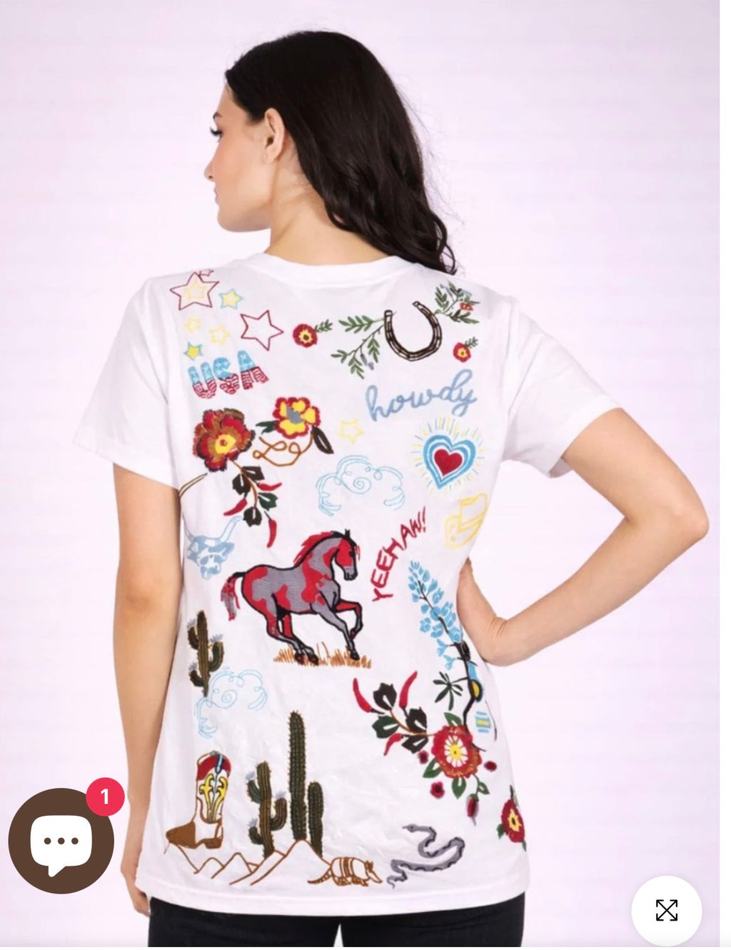 Avani del Amour Howdy tee