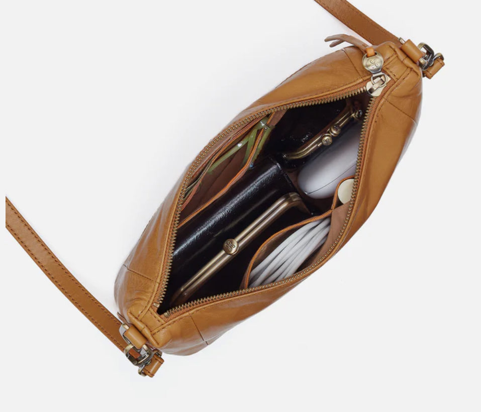 Hobo Darcy Carry All Crossbody, Natural