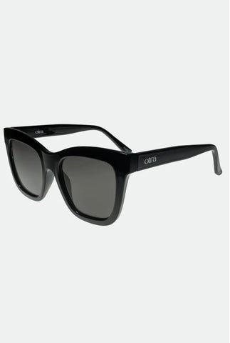 Otra Irma Sunglasses, Black/Smoke