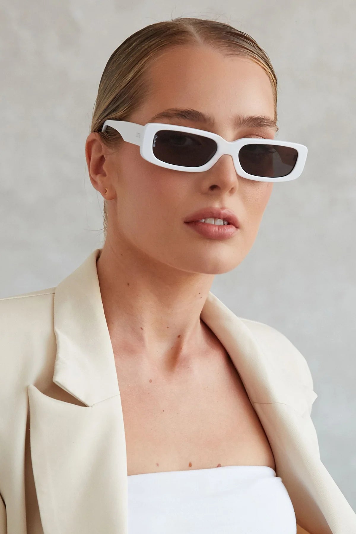 Otra Sunny White/Smoke