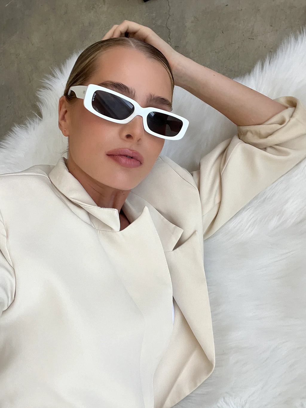 Otra Sunny White/Smoke