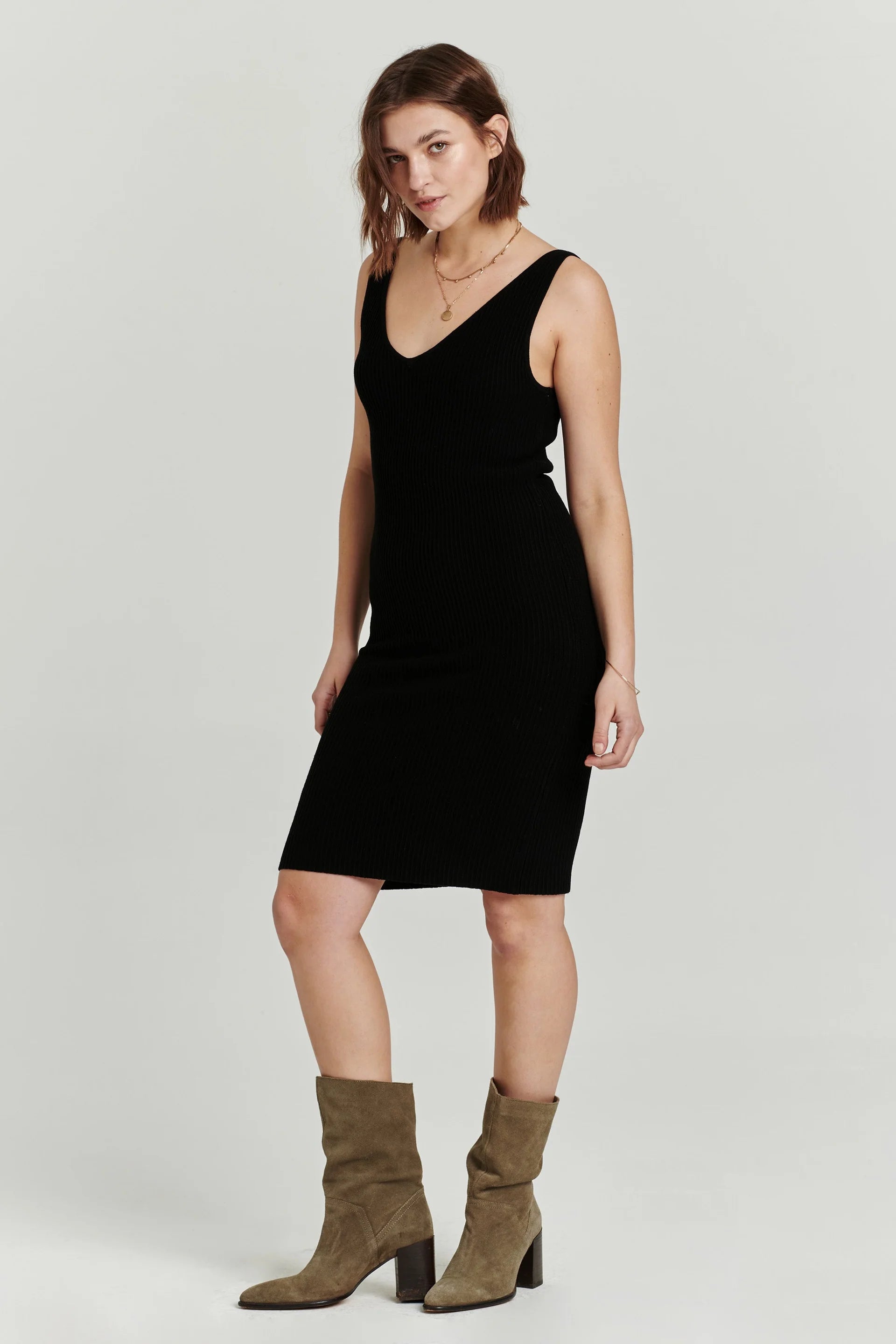 Another Love Nalani V Neck Sweater Dress Black – Deasee's Boutique Another Love Nalani V Neck Sweater Dress Black – Deasee's Boutique