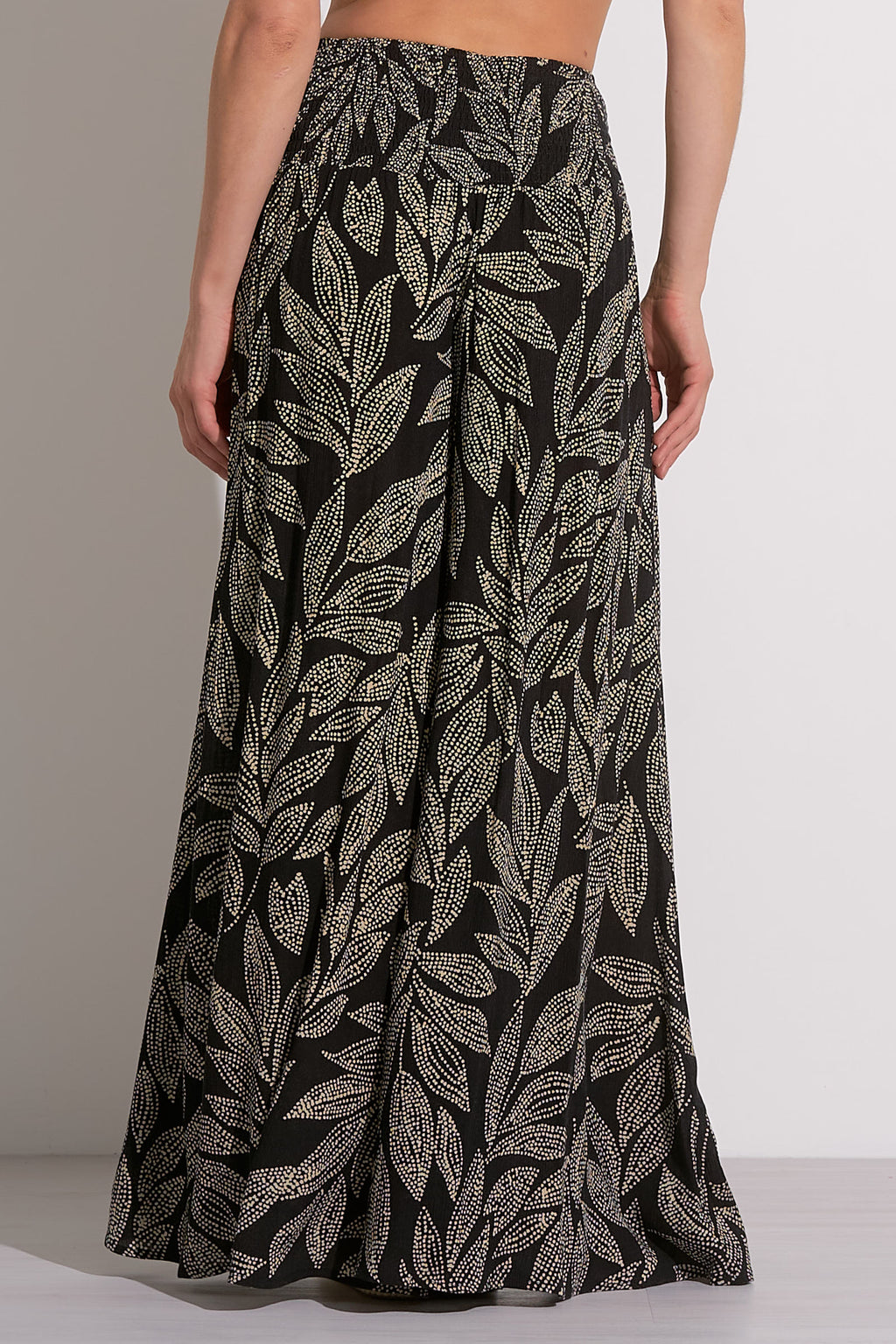 Elan Palazzo Pants Black Catagena Print