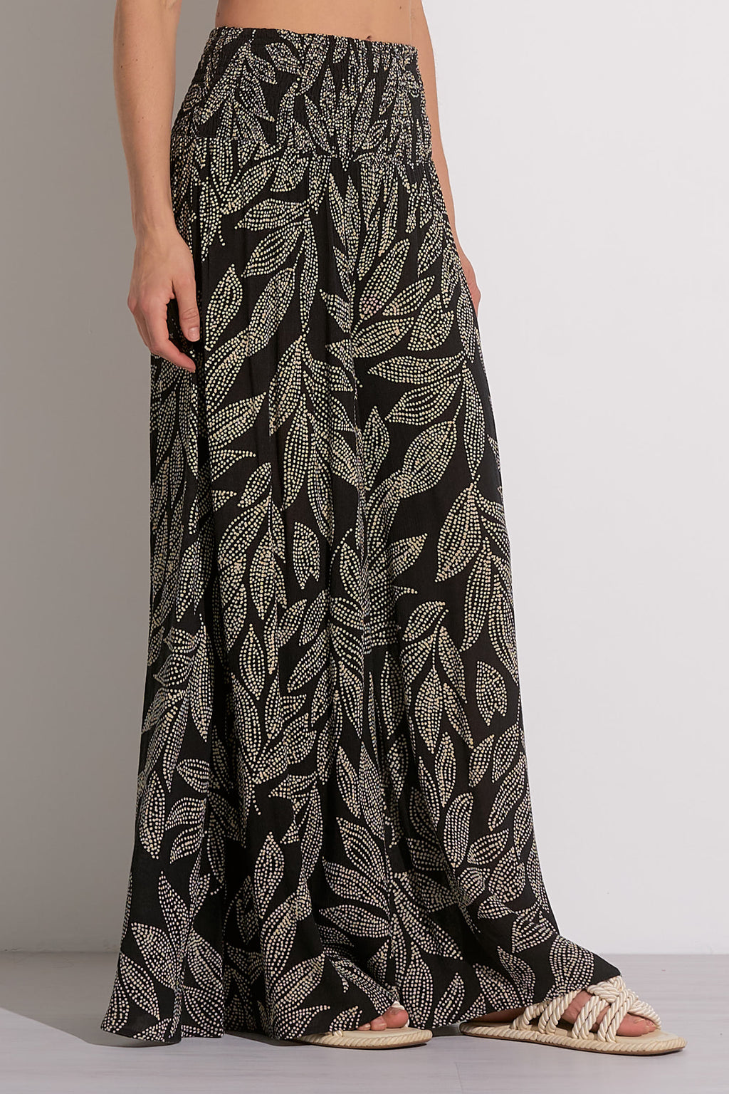 Elan Palazzo Pants Black Catagena Print