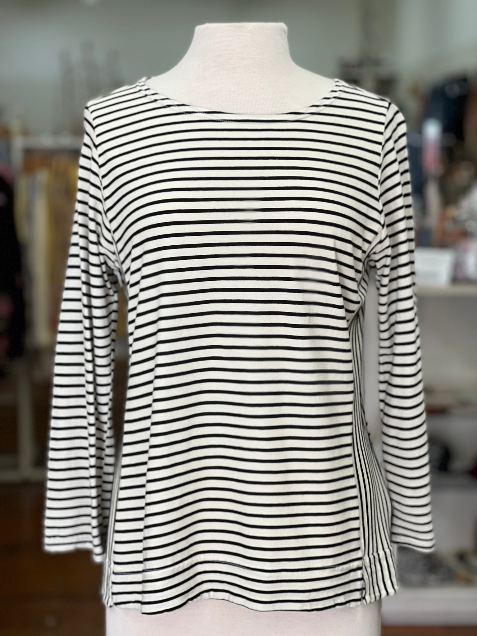 Cut Loose Side Panel Stripe Top Laundered